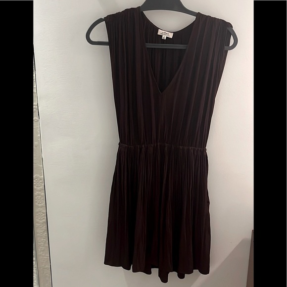 Mini dress - Picture 1 of 2